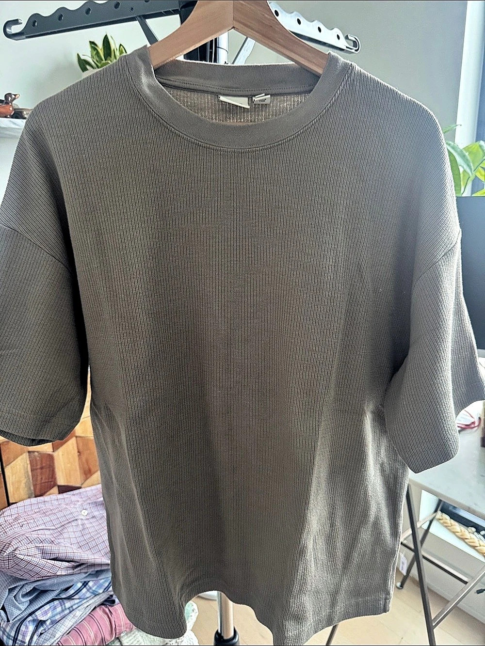 RW&CO. Oversized Fit Couple Ample. Oversized Short Sleeve Top in Gray Like New
